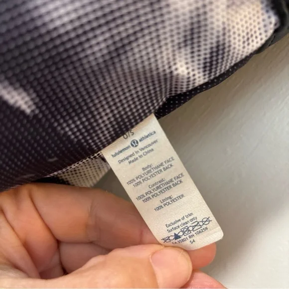 Lululemon Reversible Mantra Dream Big Large Tote Bag Black Floral - Picture 12 of 13